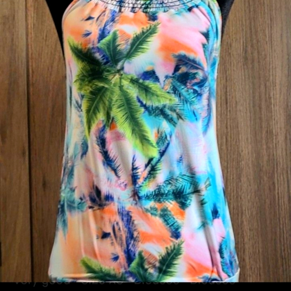 Suzy Shier Top